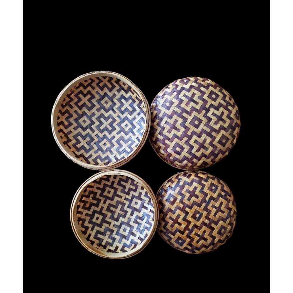 2 Vintage Round Wooden Wicker Lidded Nesting Baskets Two-Tone Brown Tan 4”x 2.5”